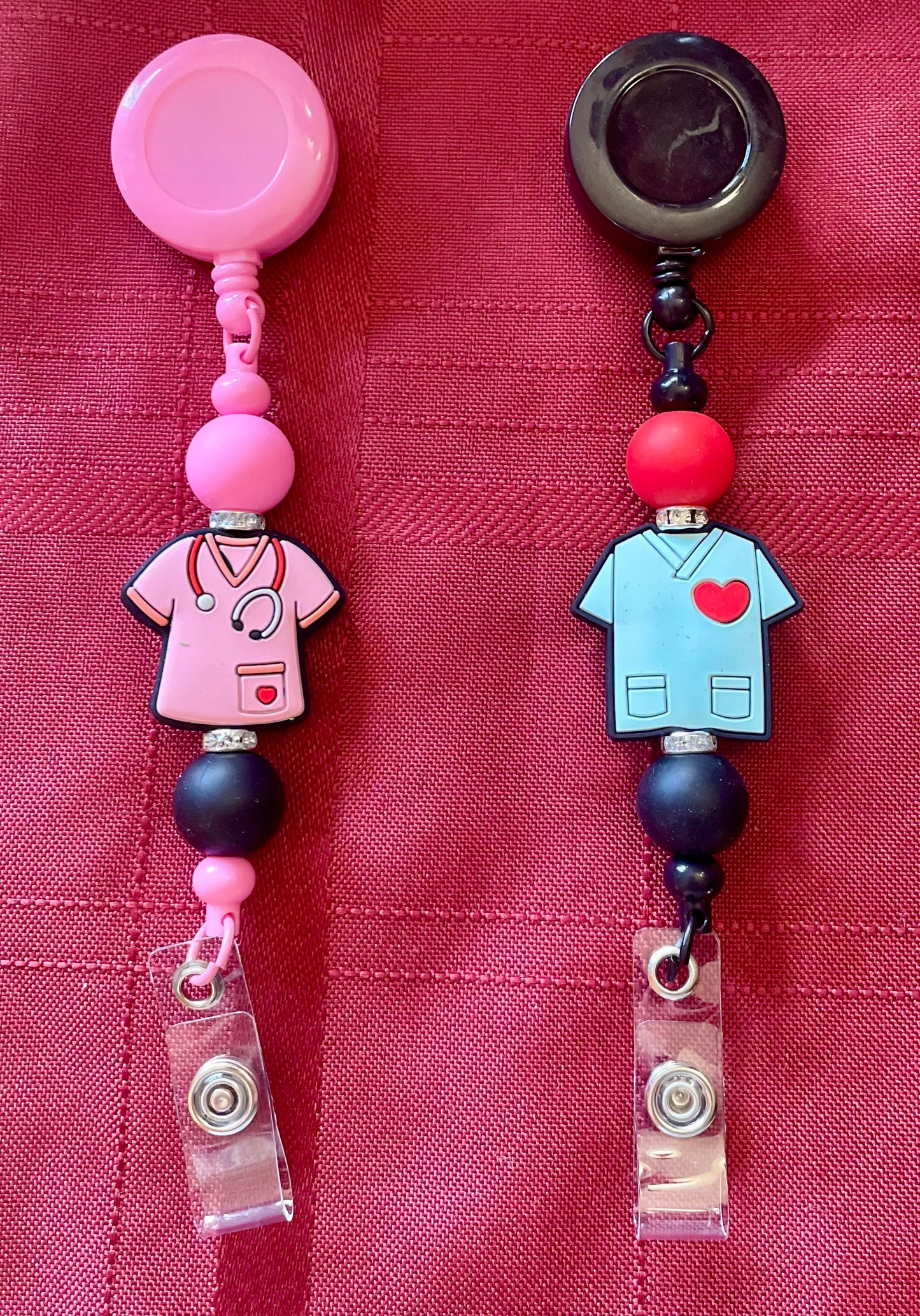 Badge reels with beads