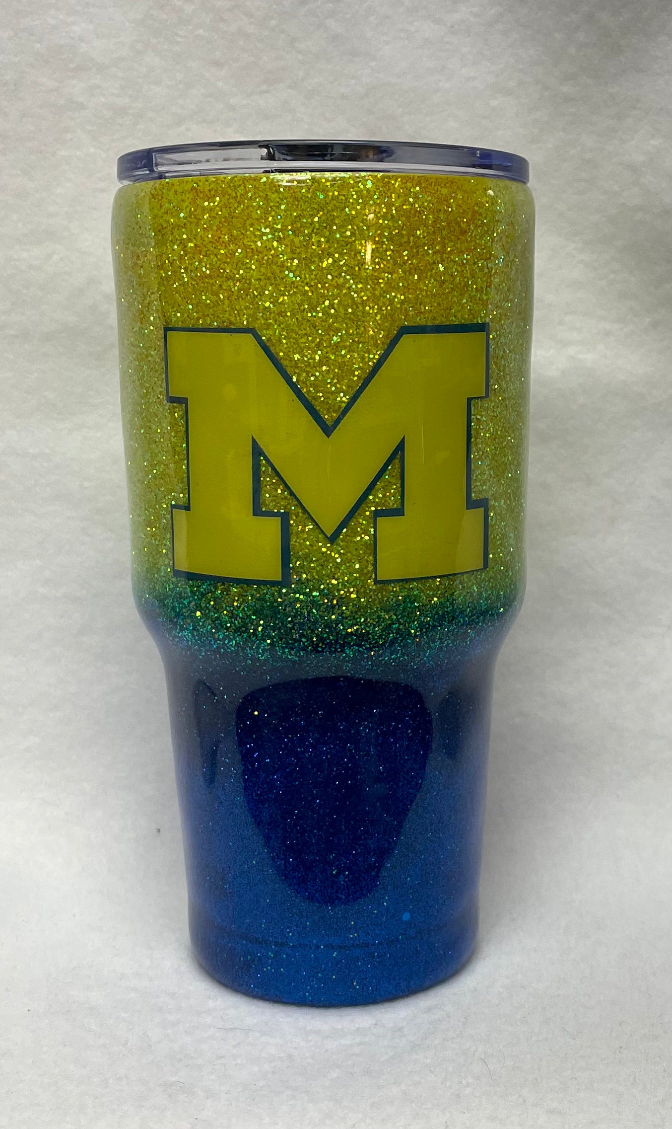 Do you need a 30 oz drink? Enjoy a beverage in this 30 oz Tumbler.