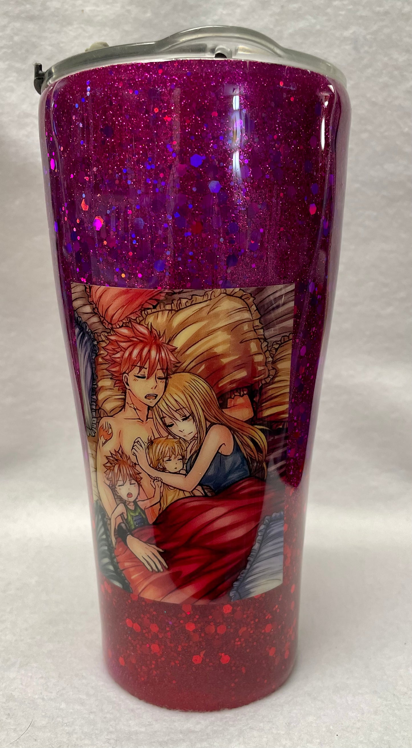 Do you need a 30 oz drink? Enjoy a beverage in this 30 oz Tumbler.