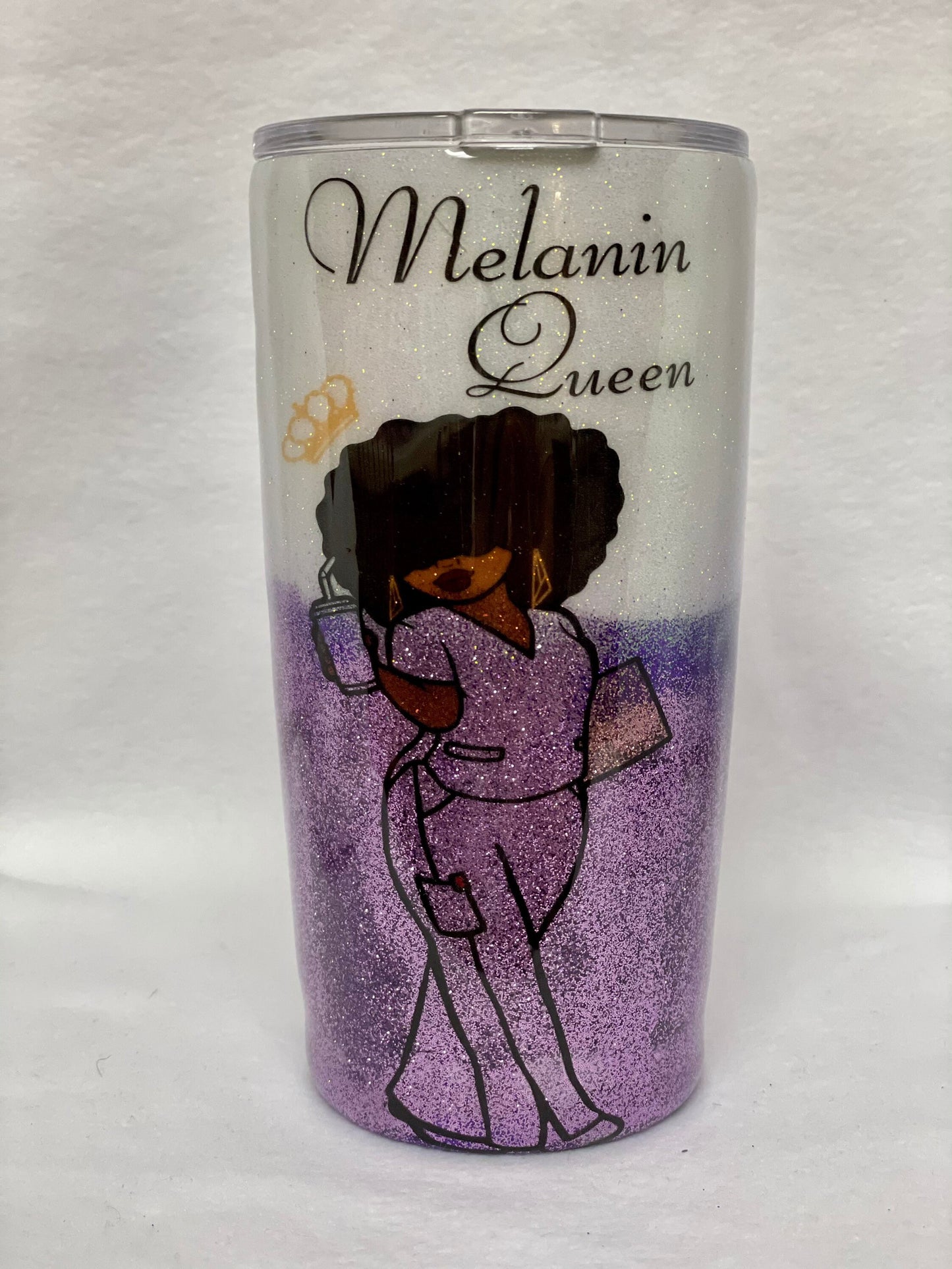 Melanin Queen! Enjoy a beverage in this 20oz Tumbler.