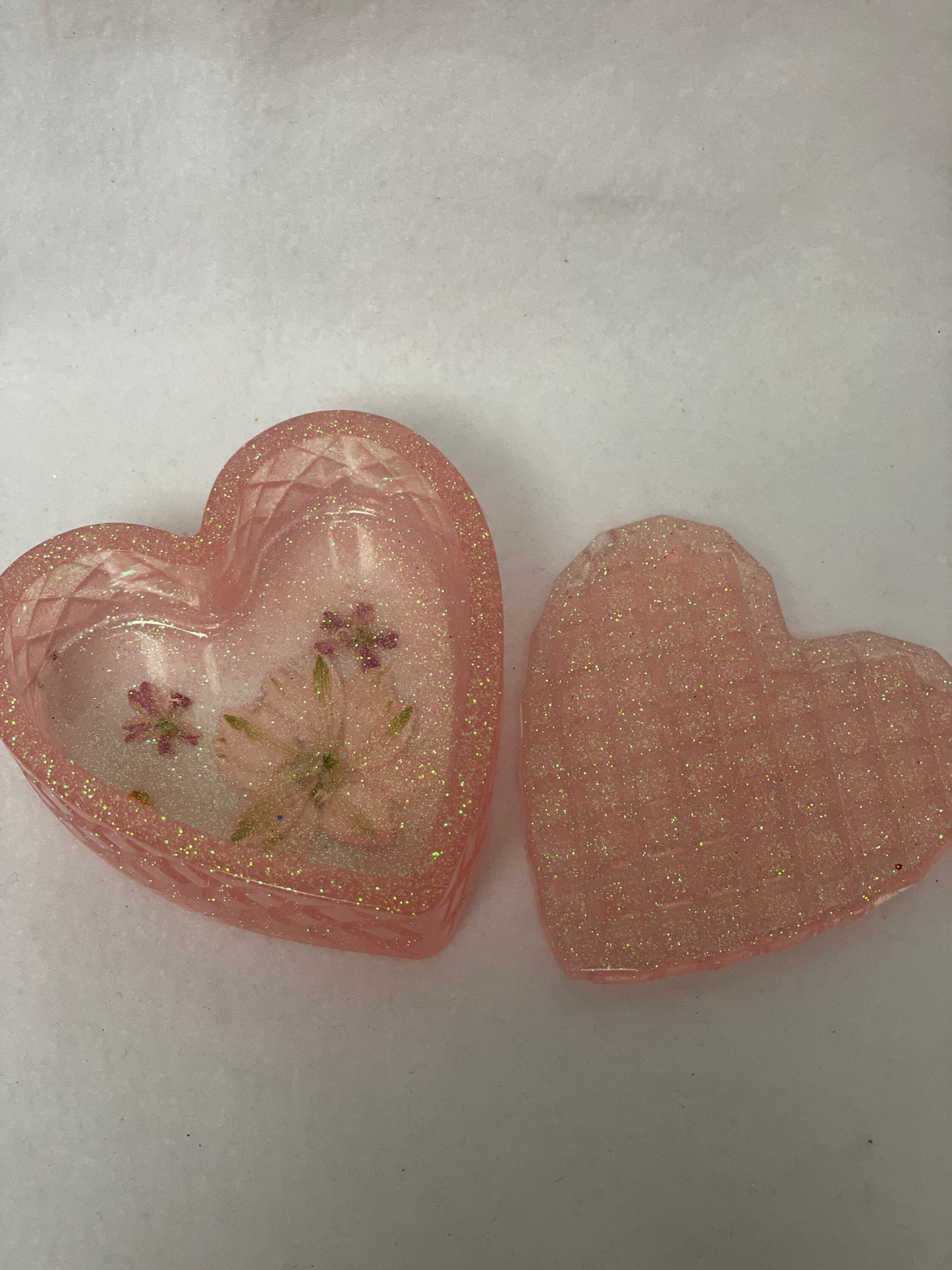Resin trinket box/jewelry box