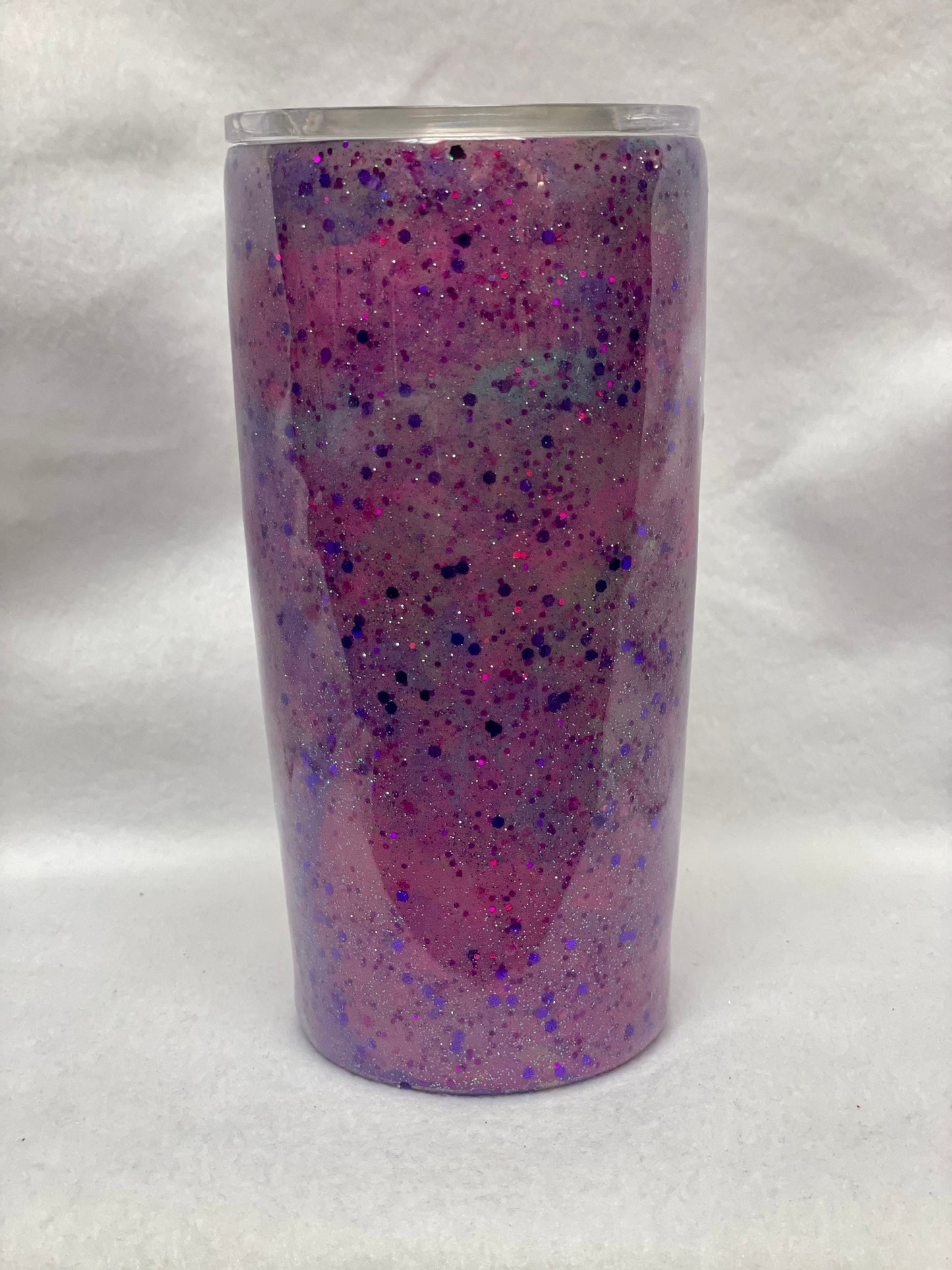 Do you want to personalize your tumbler? Enjoy a beverage in this 20oz Hydro- dipped Tumbler.