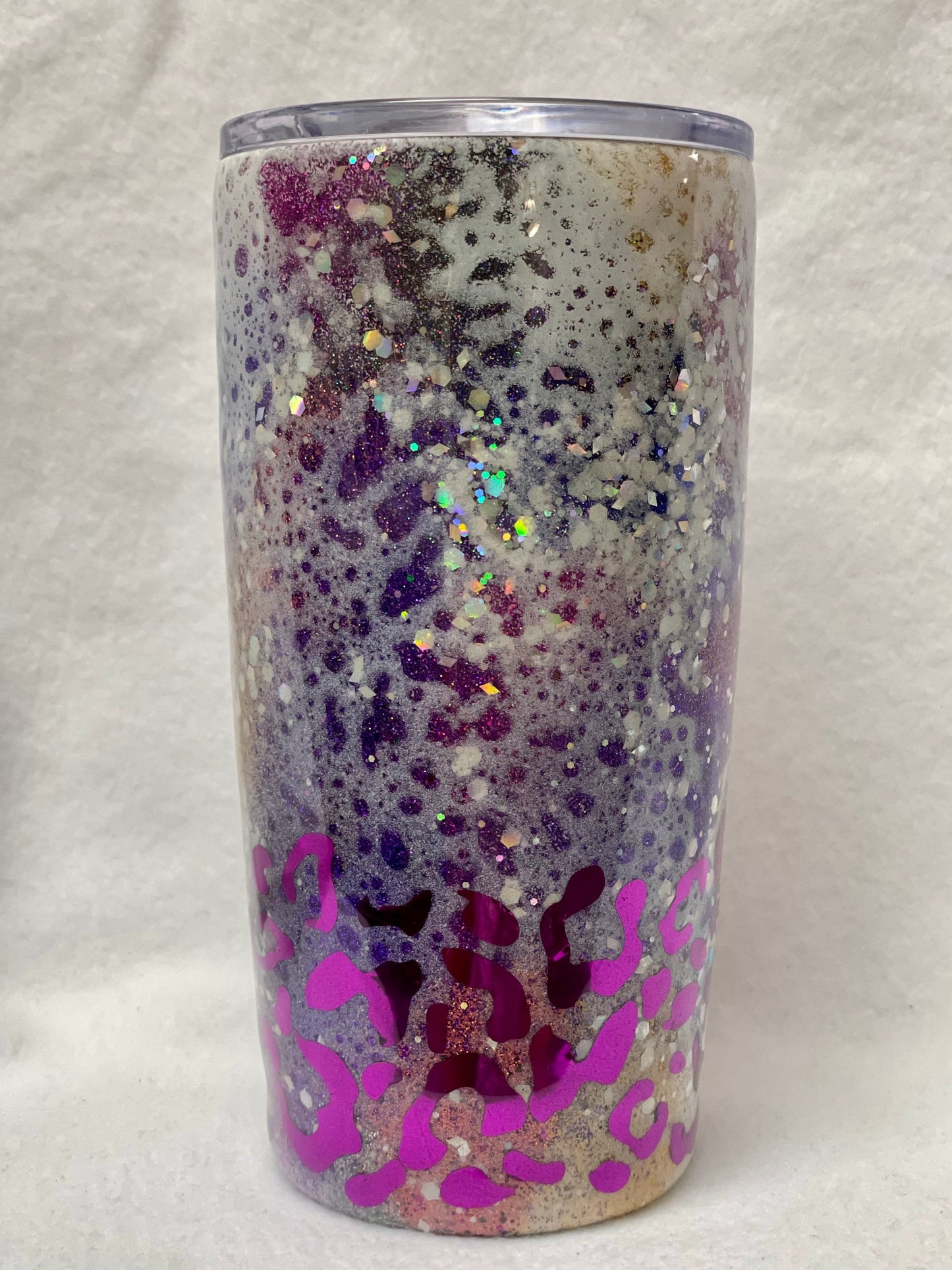 Do you want to personalize your tumbler? Enjoy a beverage in this 20oz Hydro- dipped Tumbler.