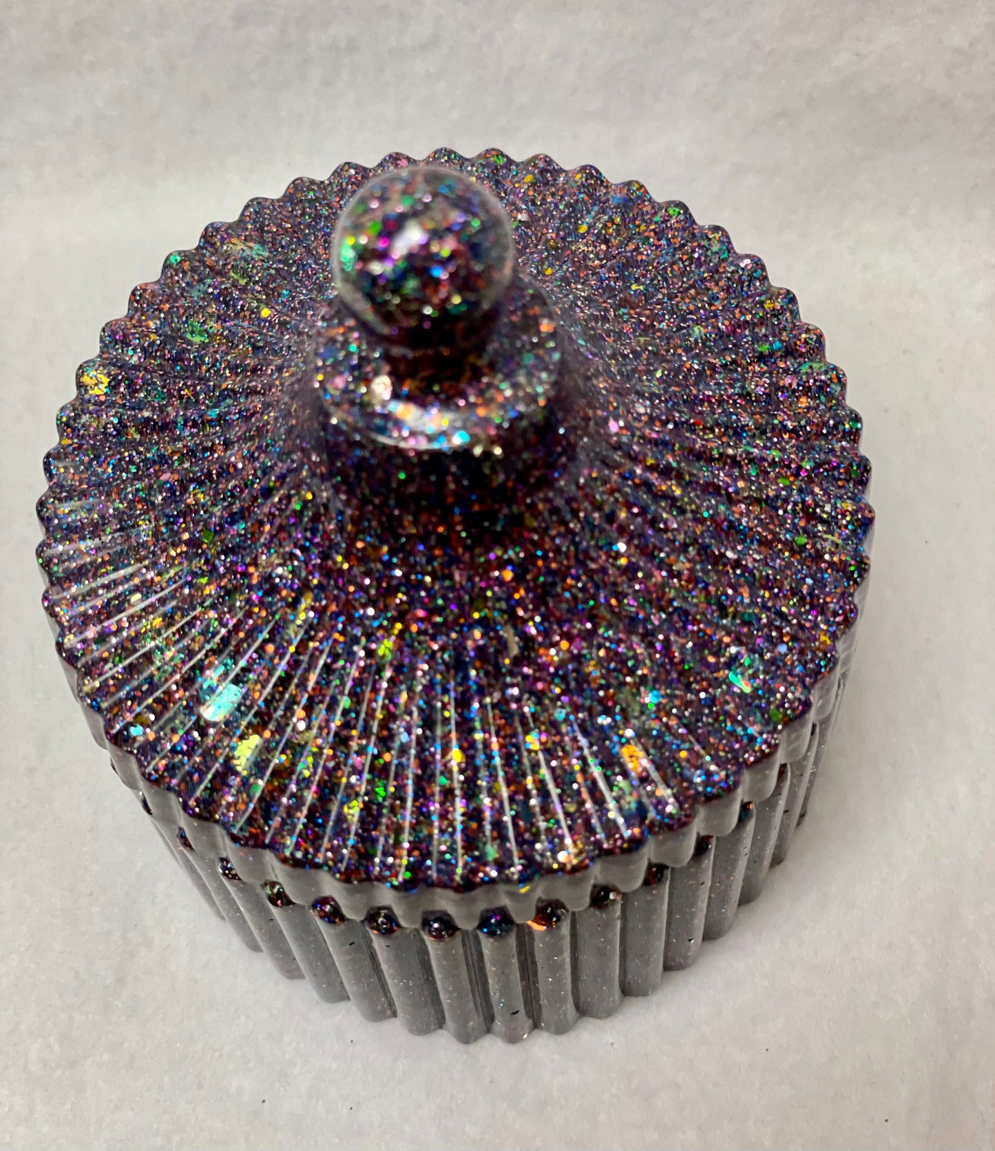 Resin trinket box/jewelry box