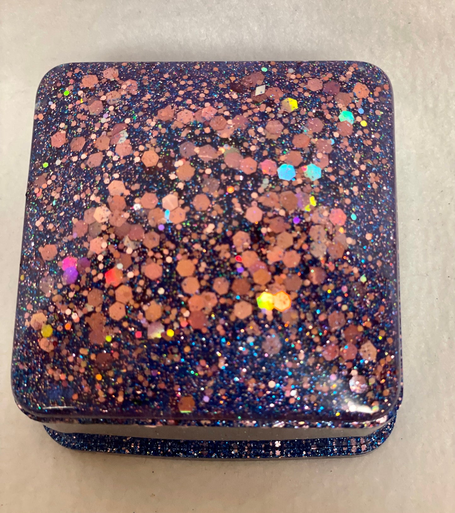 Resin trinket box/jewelry box