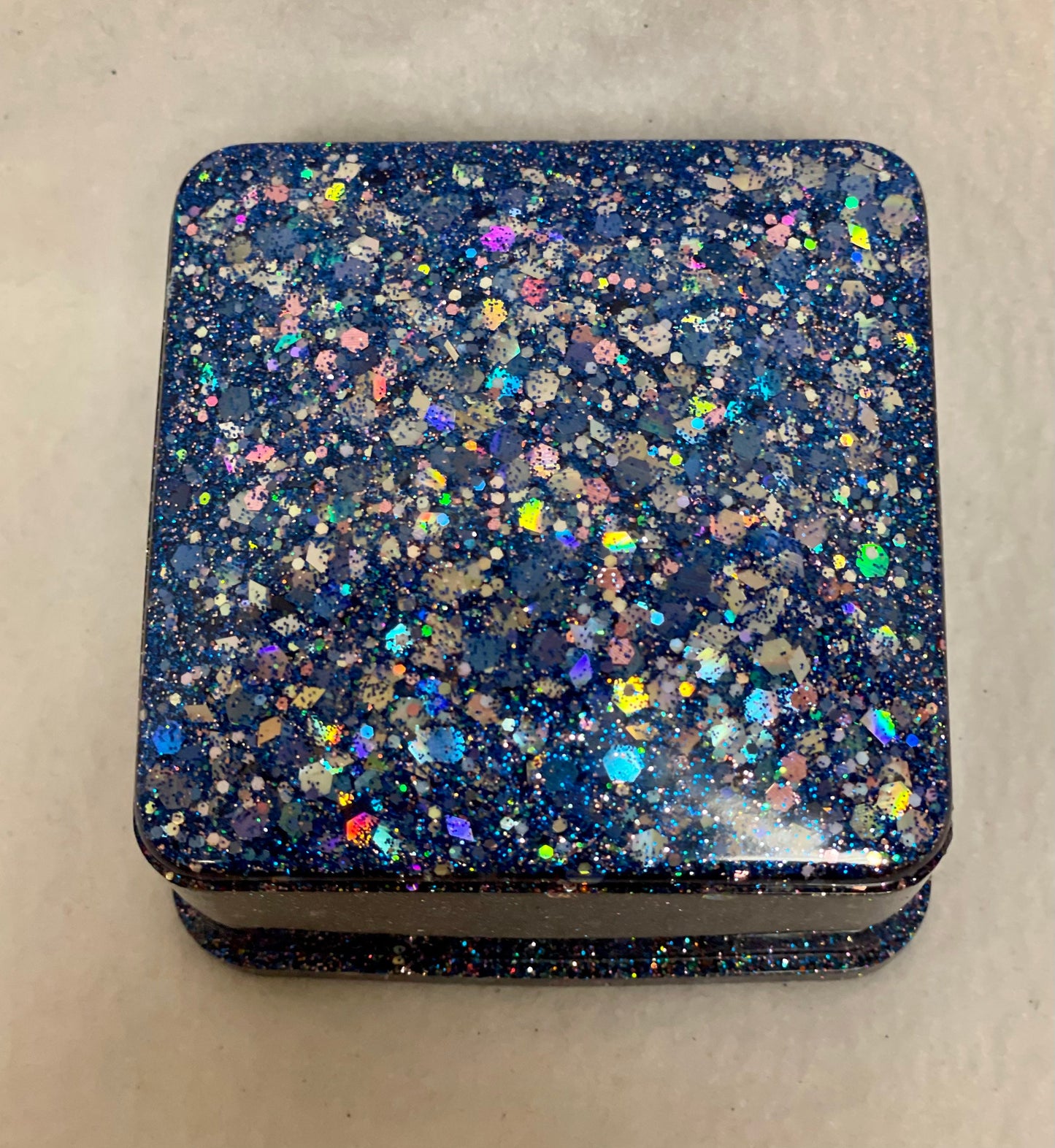 Resin trinket box/jewelry box
