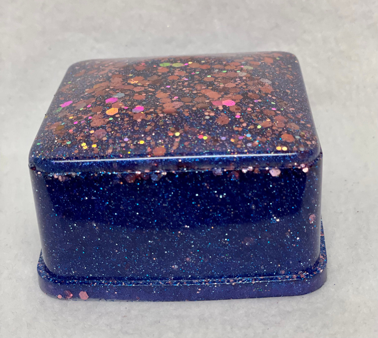 Resin trinket box/jewelry box