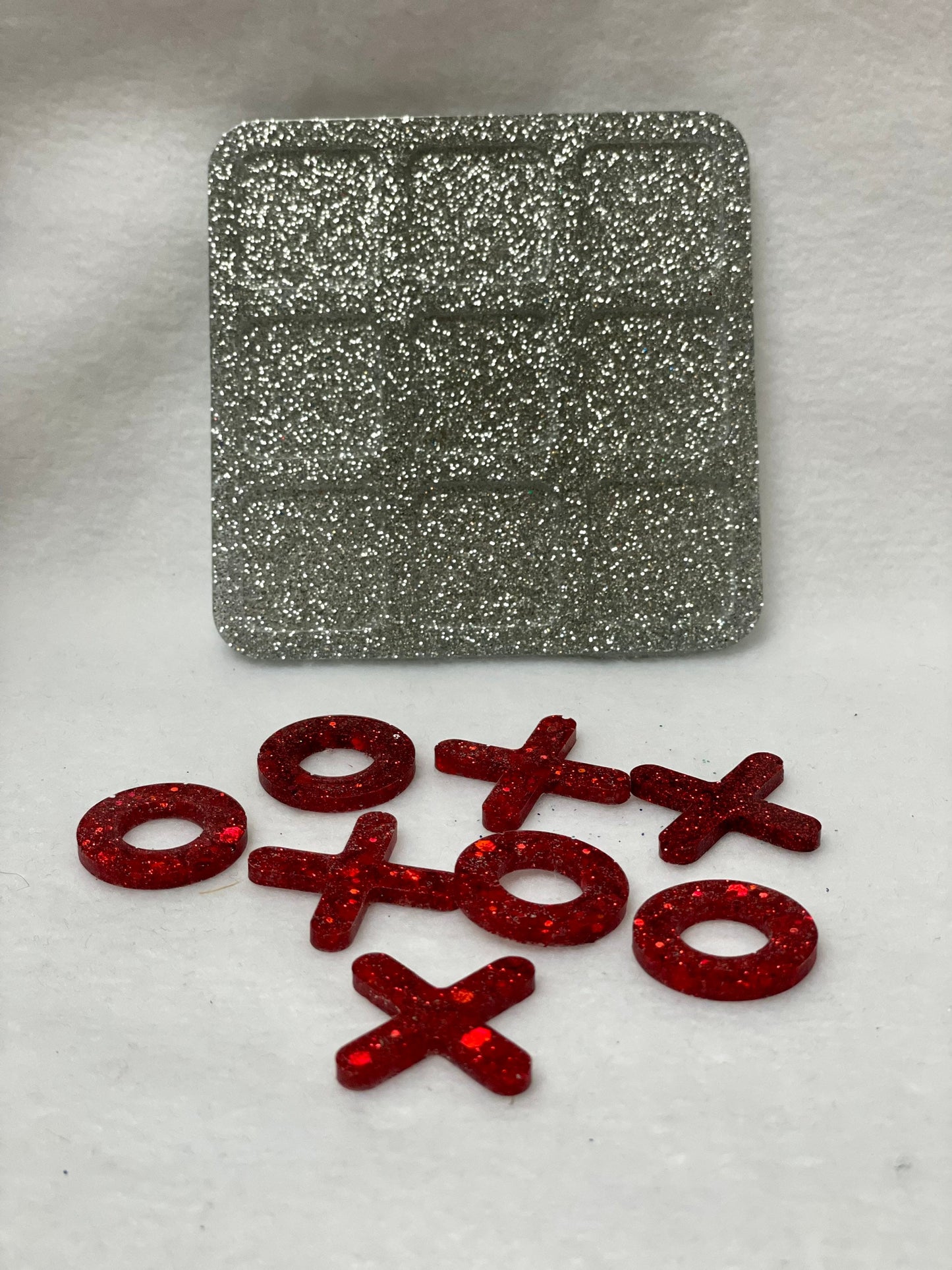 Love tic-tac-toe? Have fun playing it with this resin board game