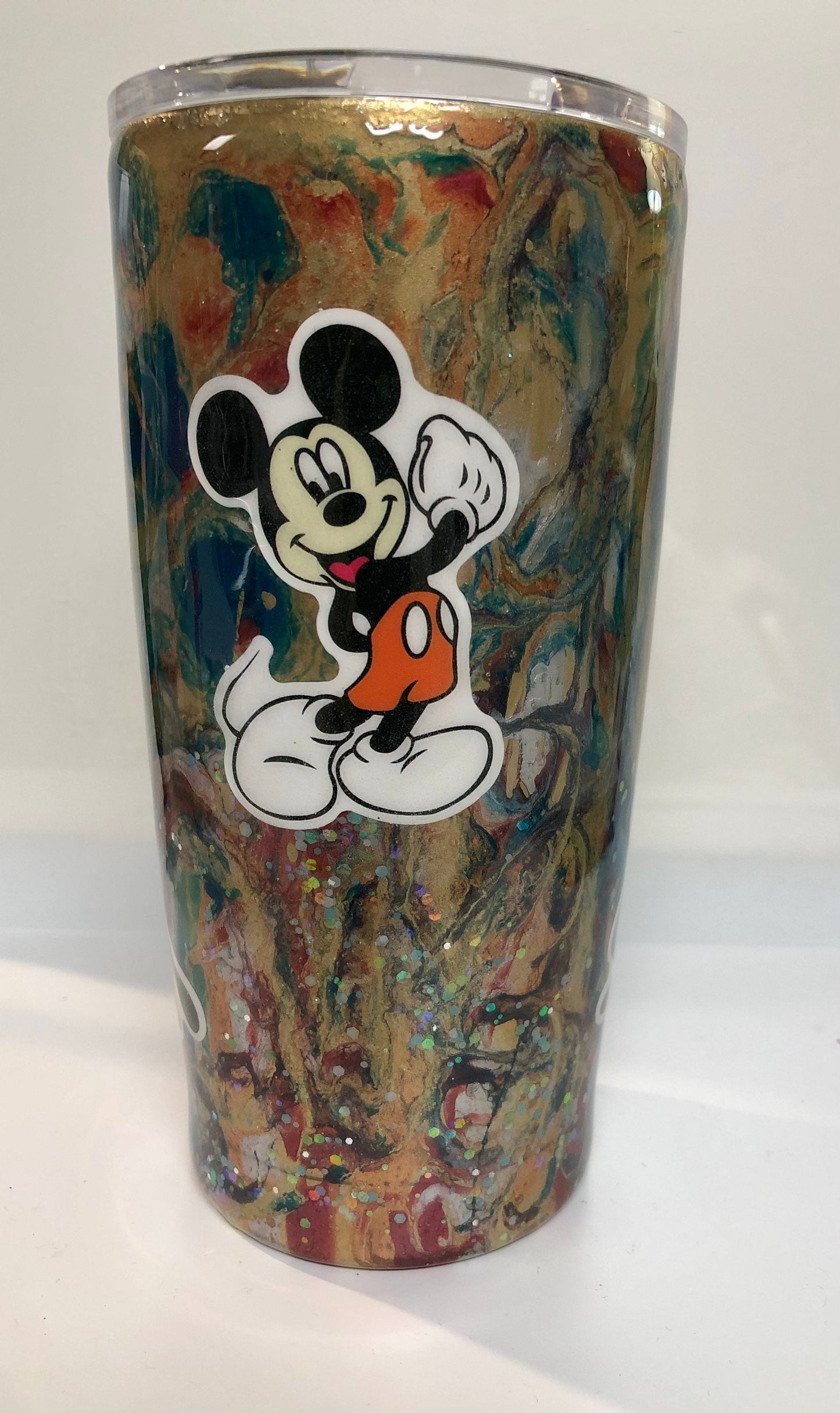 Love Mickey Mouse and Goofy? Enjoy a beverage in this 20oz Tumbler.