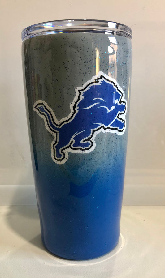 For all the Detroit Lions fans. Enjoy a beverage in this 20oz Tumbler.