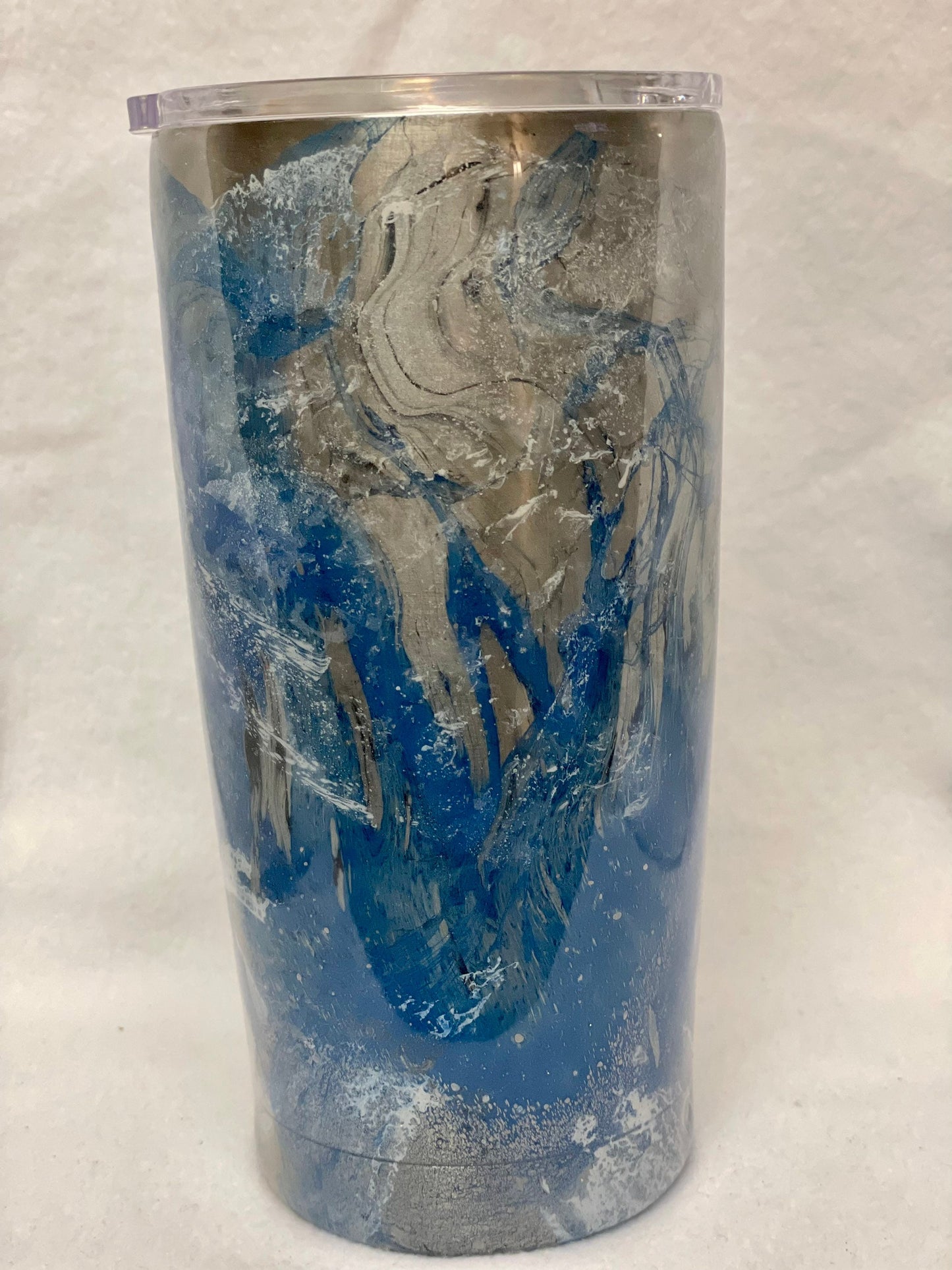 Do you want to personalize your tumbler? Enjoy a beverage in this 20oz Hydro- dipped Tumbler.