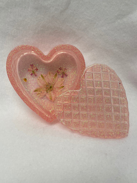 Resin trinket box/jewelry box