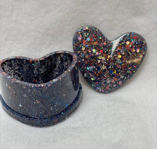 Resin trinket box/jewelry box