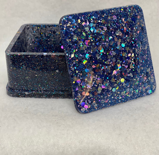 Resin trinket box/jewelry box