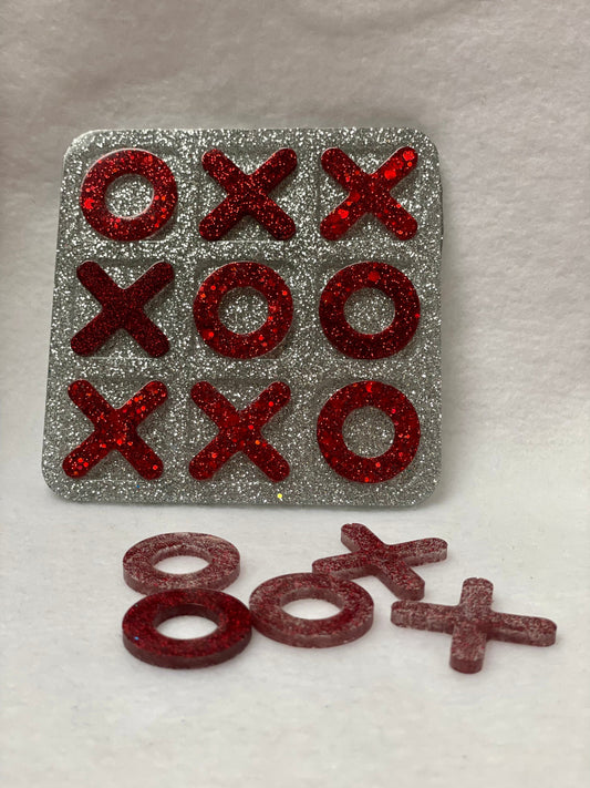Love tic-tac-toe? Have fun playing it with this resin board game